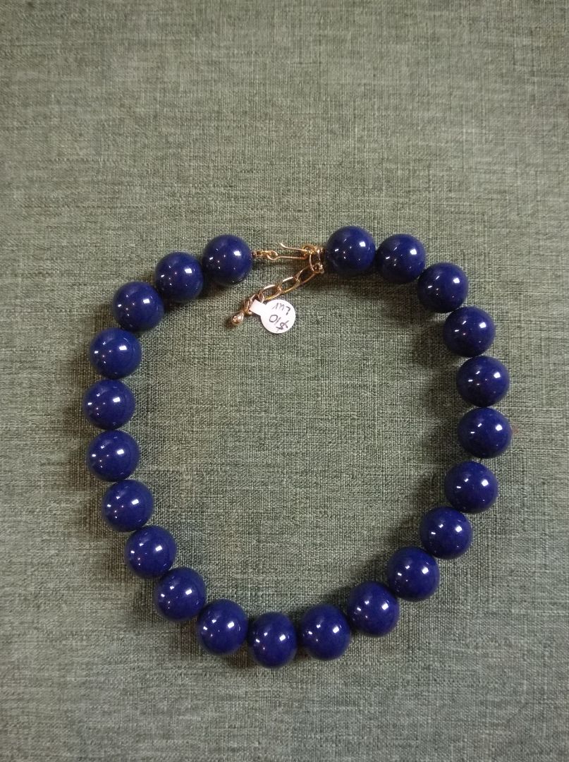 Navy blue  Vintage chunky beaded necklace