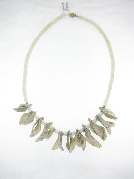 Gray  Vintage shell necklace