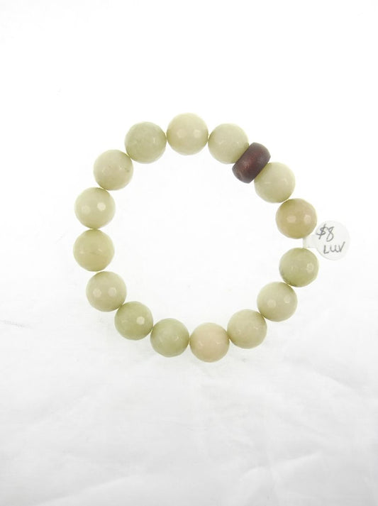Green  Glass stretch bracelet