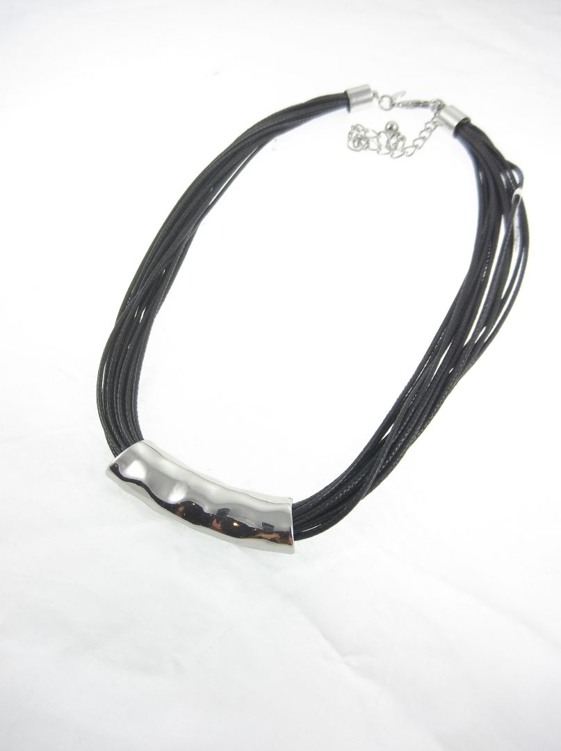 Chico's Black cord color necklace