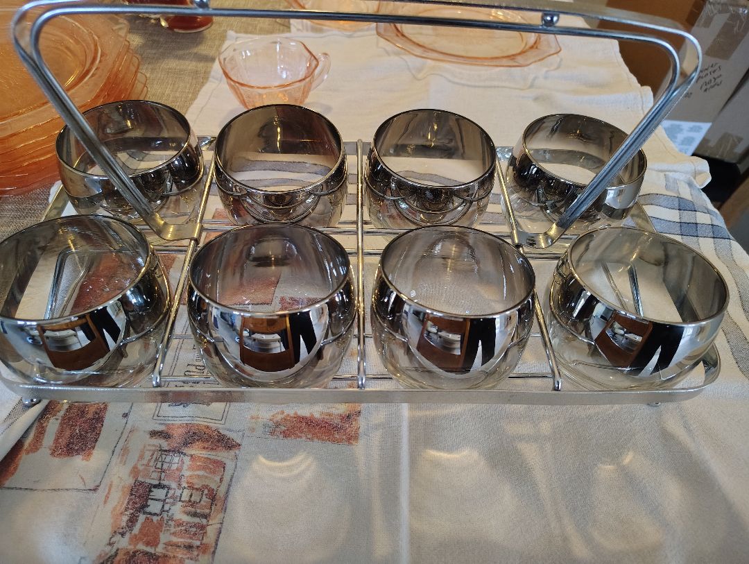Dorothy Thorpe Style MCM Atomic Dorothy  Thorpe Style Silver Rocks, Likely Six ounce, Caddy is 16"l x 8.5" t x 8.5 w