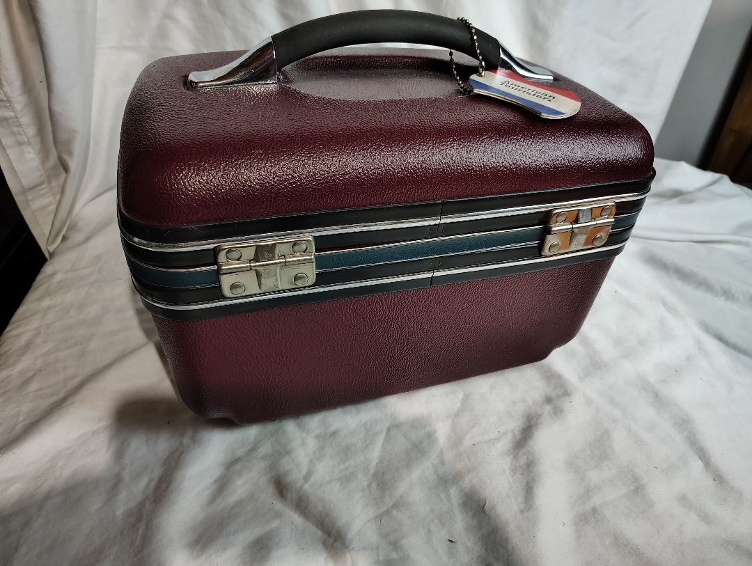 RED American Tourister Train Case