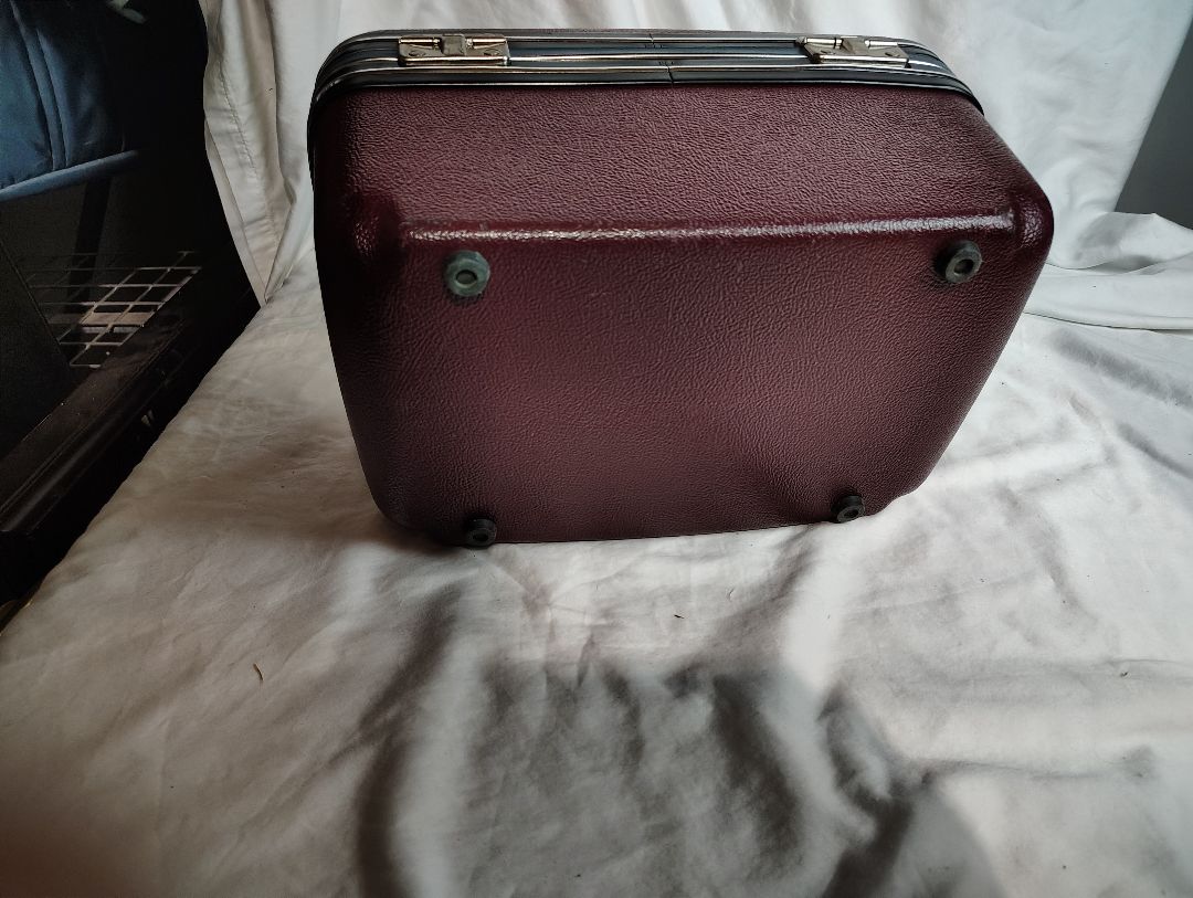 RED American Tourister Train Case