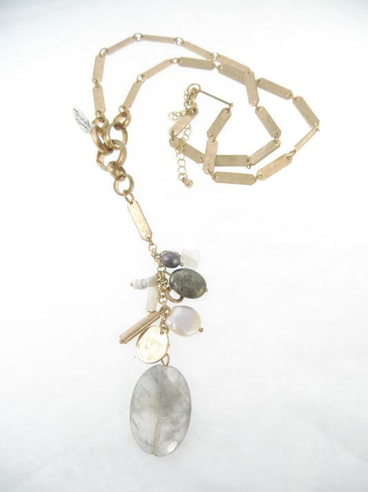 Stone pendant necklace