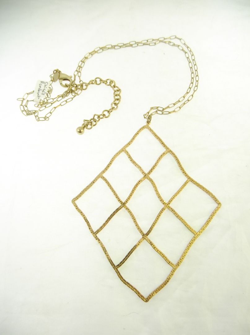 Chico's Diamond shaped pendant necklace
