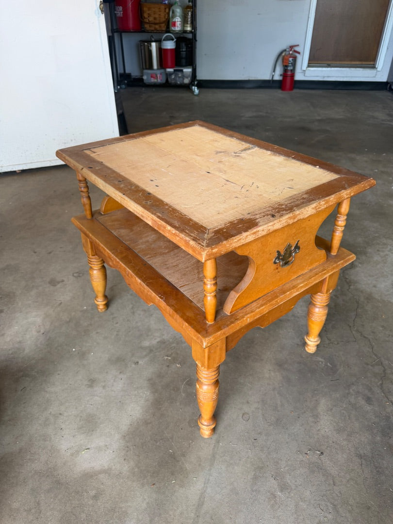 Black, brown Maple, mid-century Two tier Colonial Revival end table