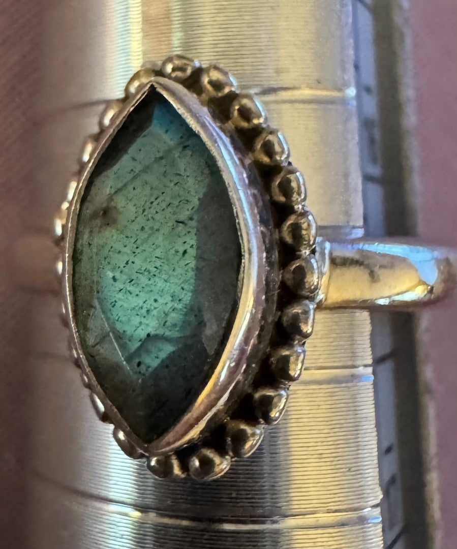 Labradorite ring 5 1/2