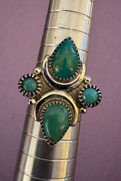 Green stone multi design ring 5 3/4