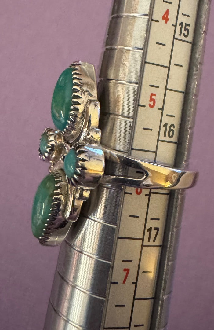 Green stone multi design ring 5 3/4