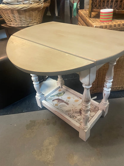 White w/khaki top  Drop leaf side tsble