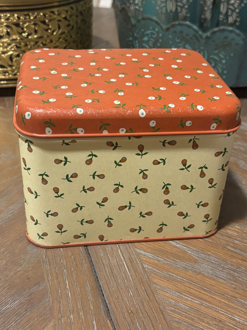 Potpourri Press tin recipe box