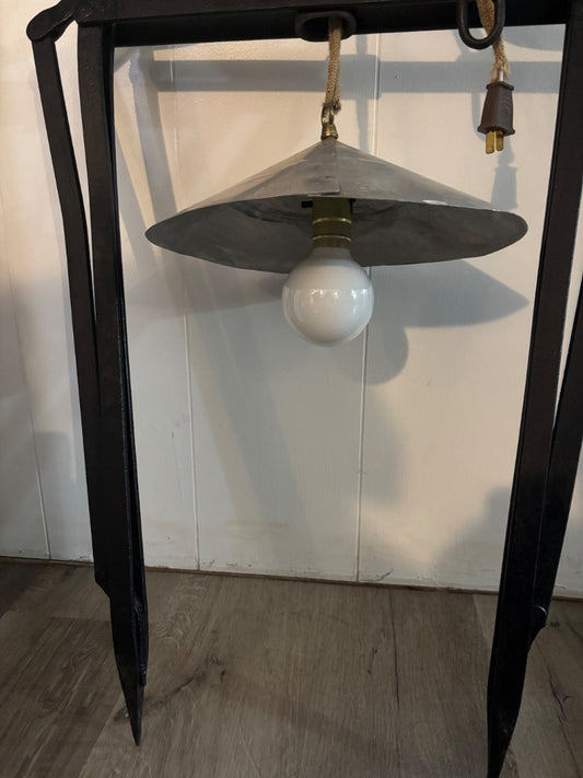 Decorating lamp, 34 inches tall 21 “wide