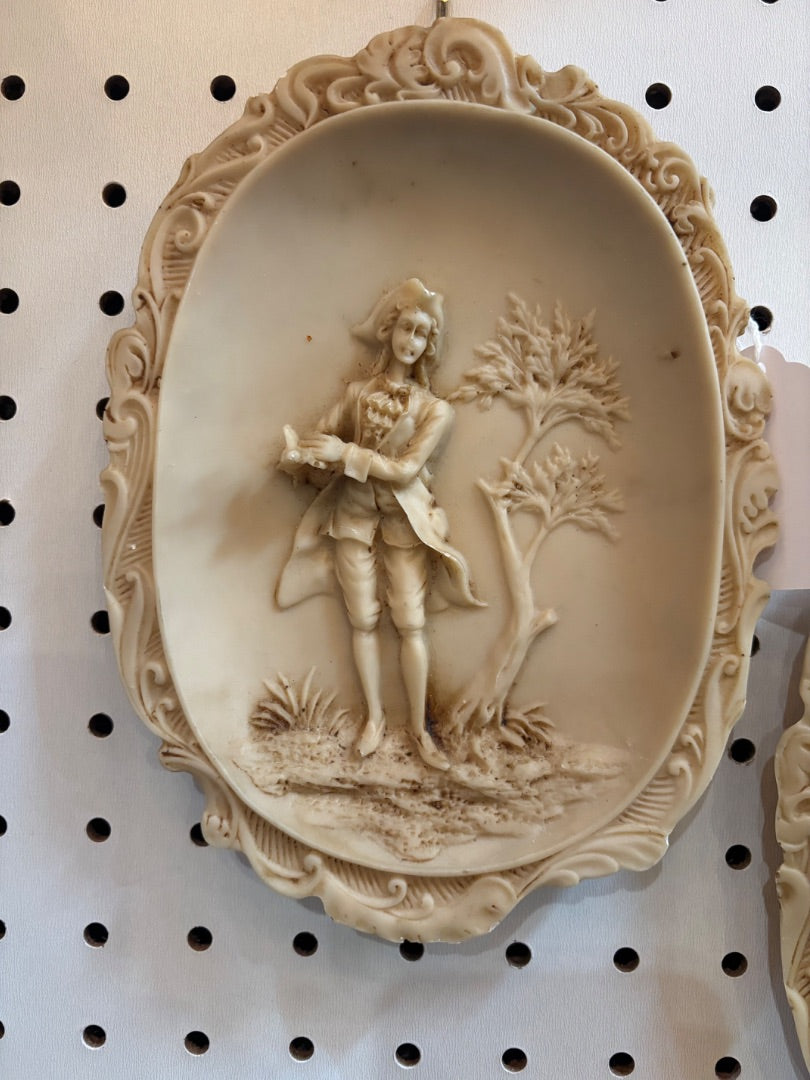 Lefton colonial man wall plaque