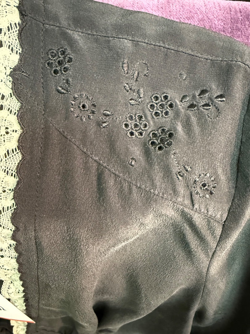 Blk/Crm lace Wallflower Silk top, S