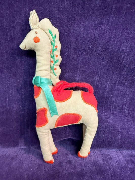 Beige/Rd Handmade VTG Giraffe, 6"