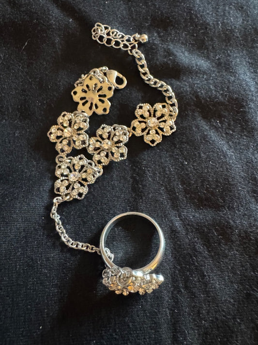 ST rhinestone ring/bracelet combo