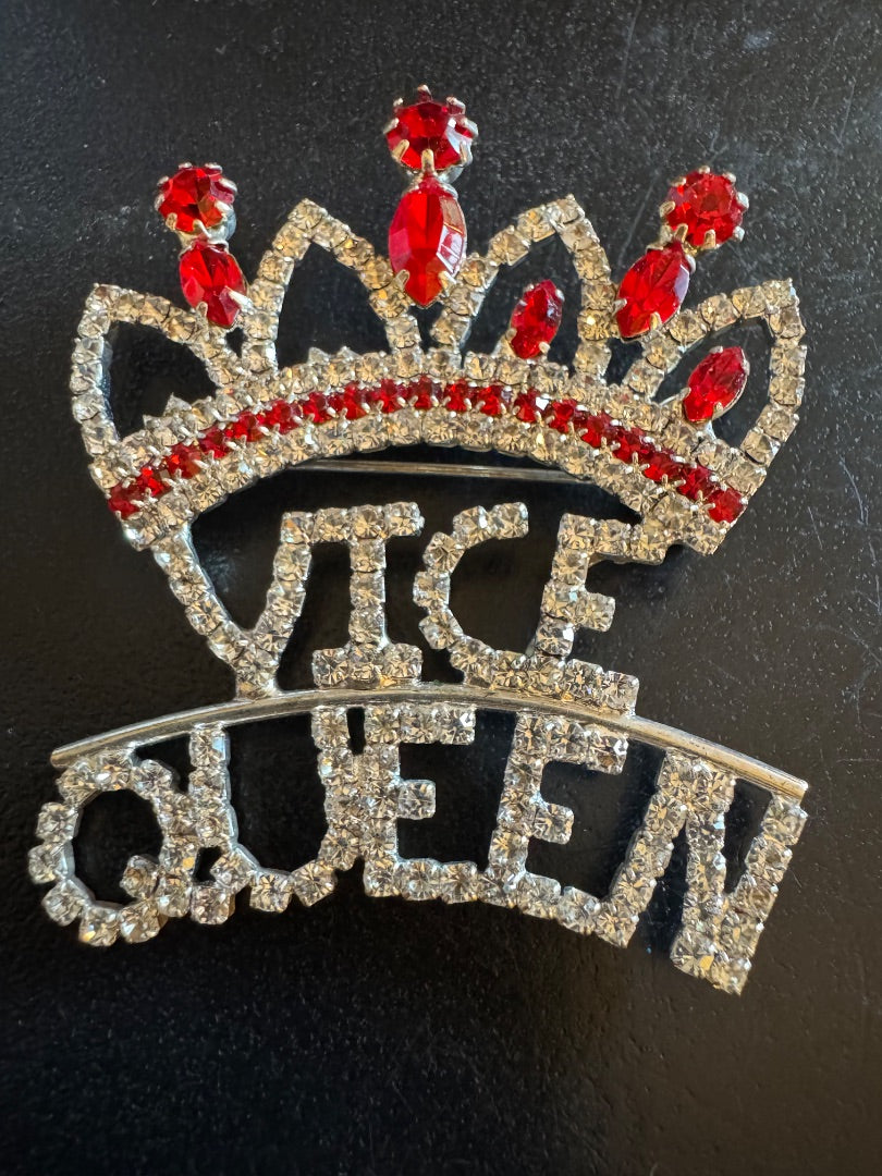 Vice Queen brooch