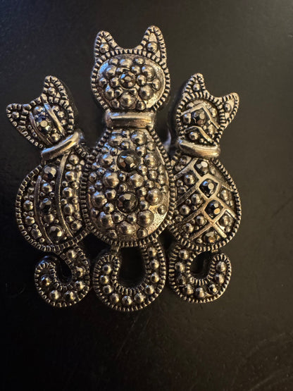 Three cat marcasite brooch