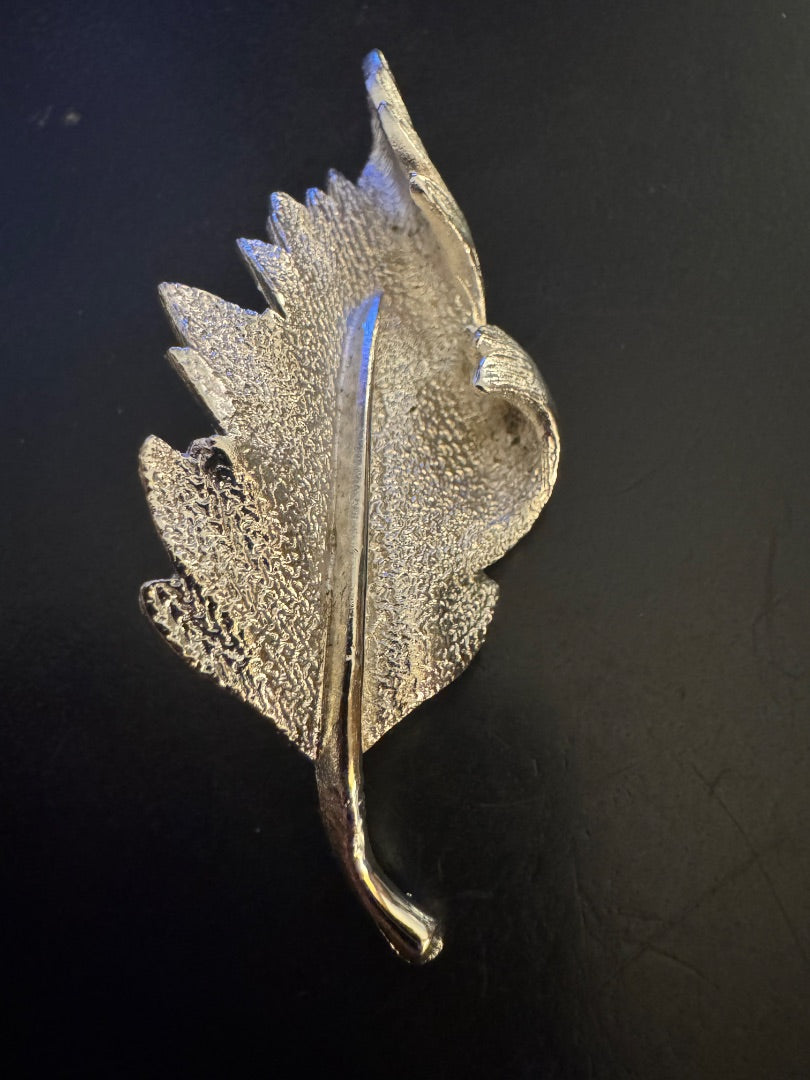 Vtg Silver Tone ?Possible Coro Pegasus brooch (hallmark not clear)