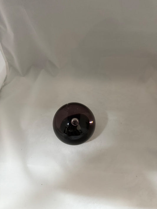 Blown glass paper weight, Medium