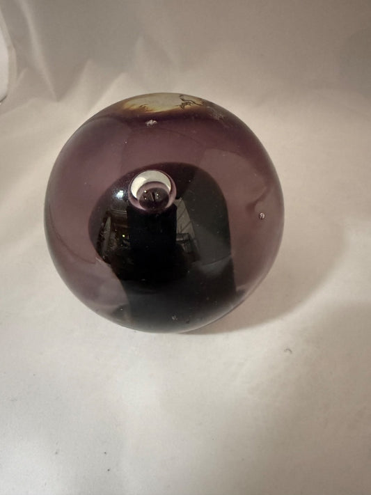 Blown glass paper weight, Medium
