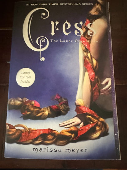 Paperback - Cress  by Marissa Meyer - USED, 8 x 5 x 2