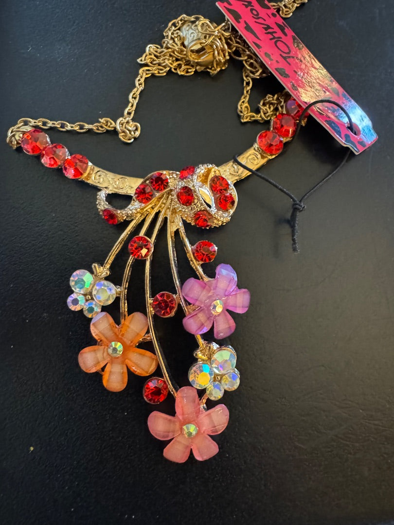 Betsy Johnson Red Pink floral necklace