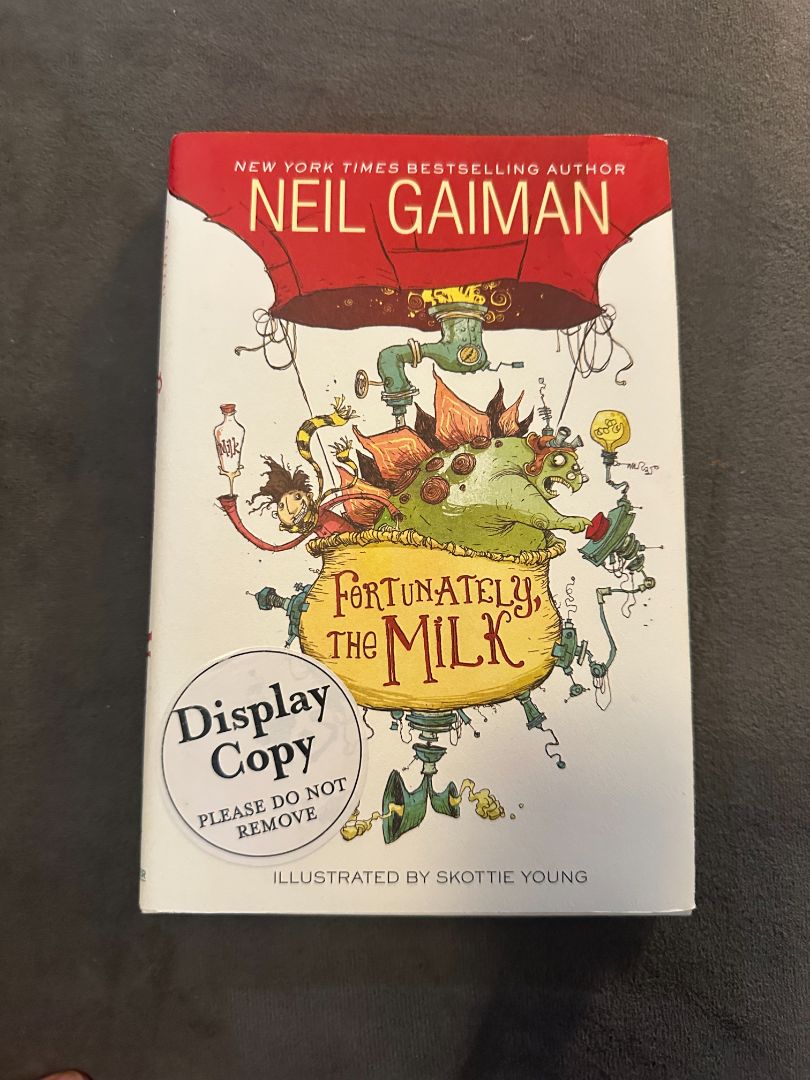 Hardcover Fortunately The Milk - Neil Geiman, 8 x 4 x 1