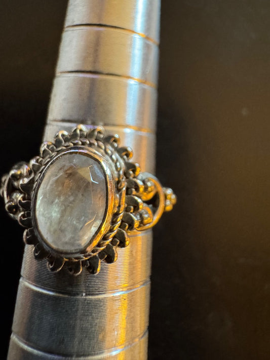 Moonstone? stamped 925 ring 3
