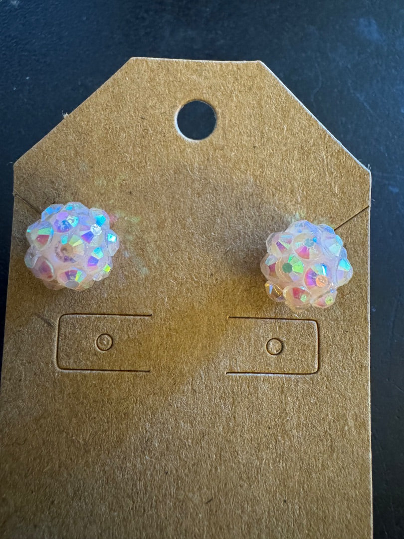 Sparkly round stud earrings