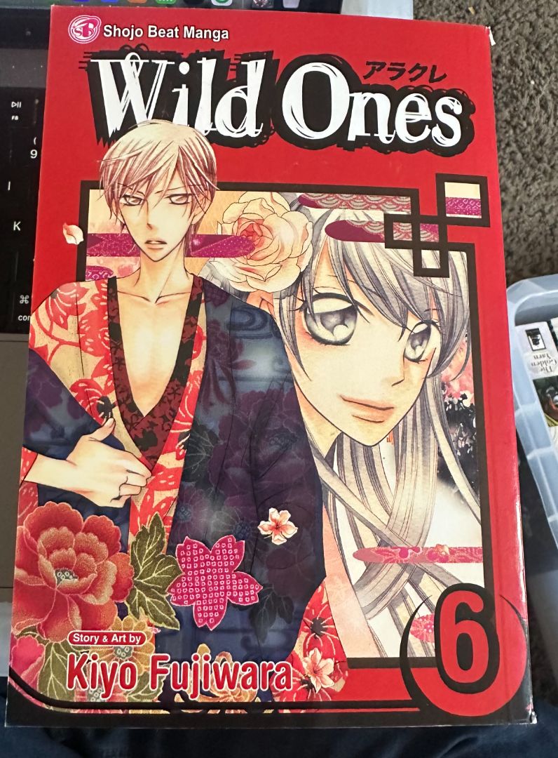 Manga Wild Ones - Vol 6, 8 x 4 x 1