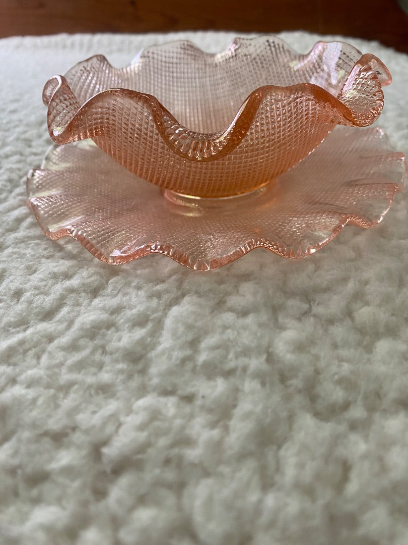 PINK Italian Colony Ruffles waffle bowl and saucer, 5.5