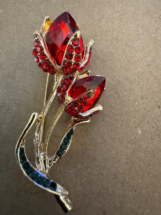 Red rosebuds brooch