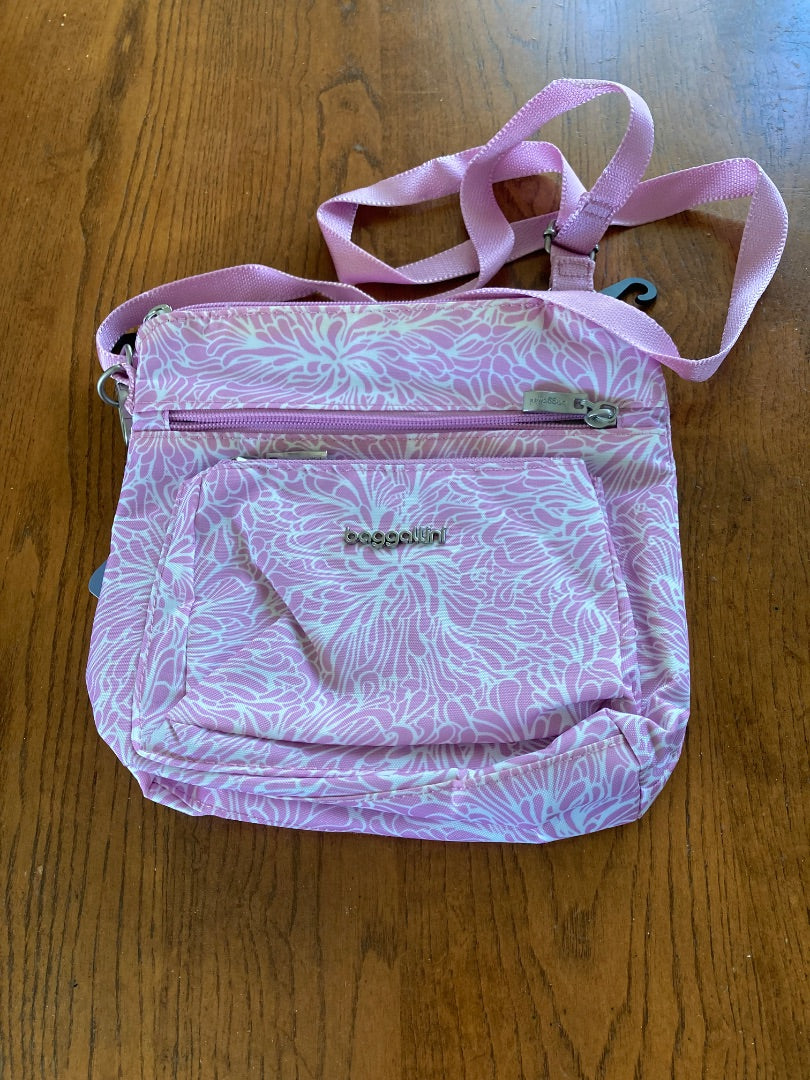 Pink  Baggallini new