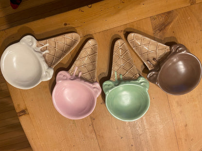 Ice cream spoon rest