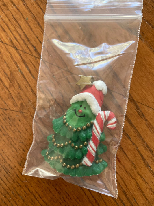 Hallmark pin Jolly Tree