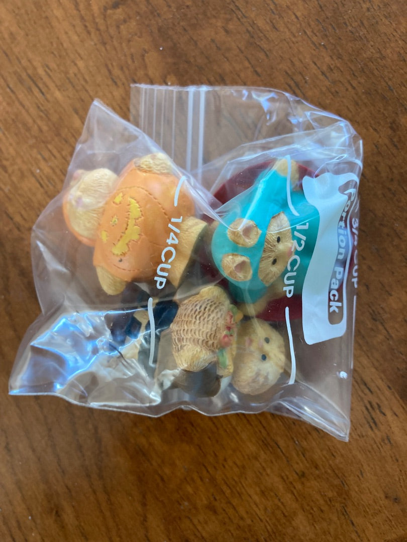 Hallmark MM Cameron Cat seasons