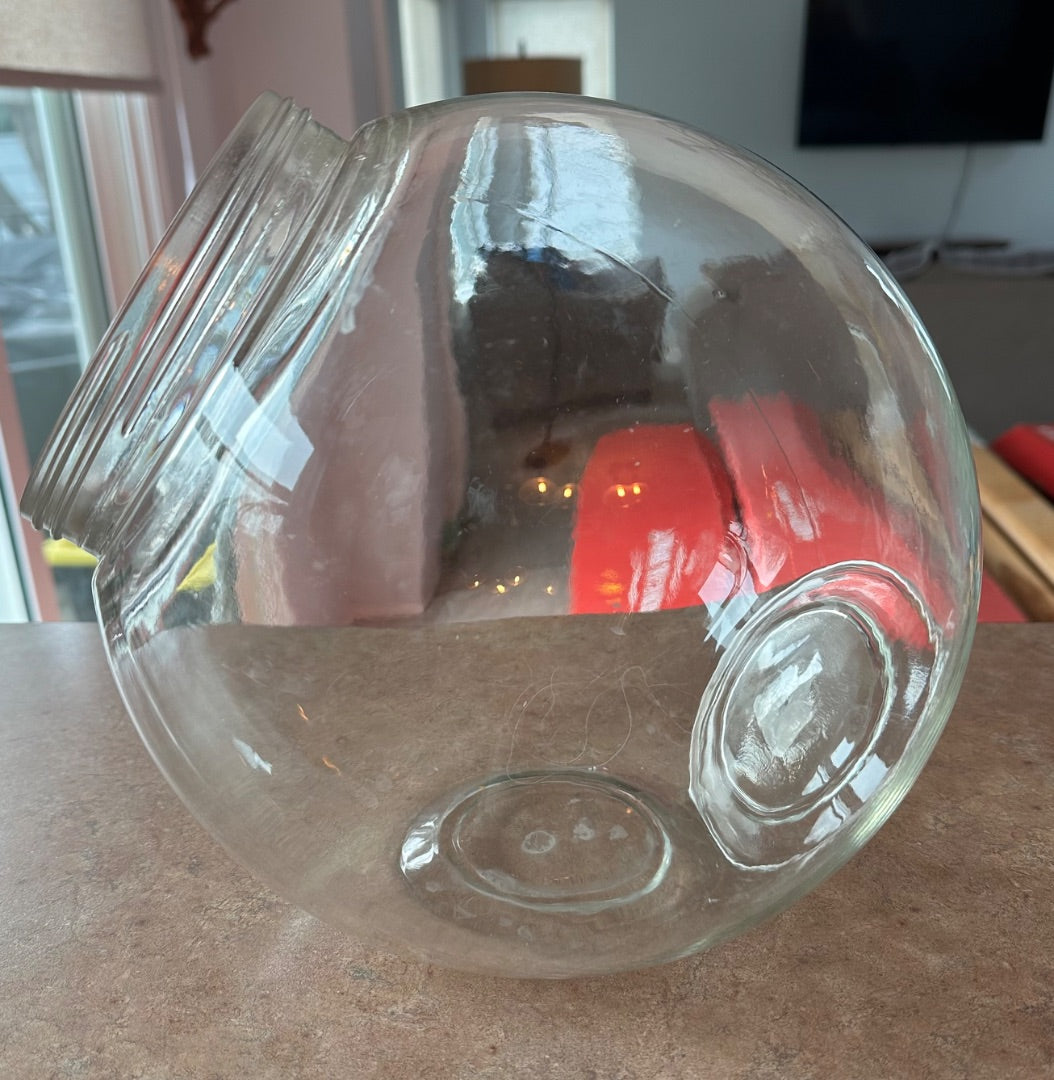 Glass canister