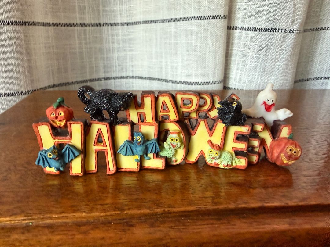 Little Happy Halloween Sign