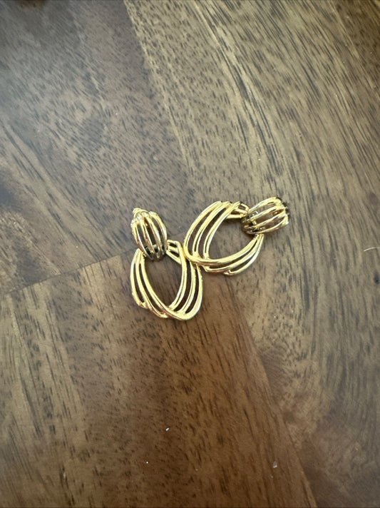 Vintage Monet dangle earrings