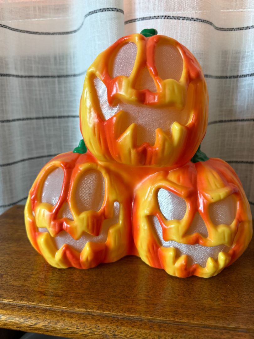 Vintage Singing Pumpkins