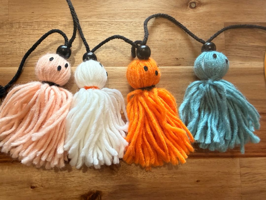 Cute Yarn Ghost Garland