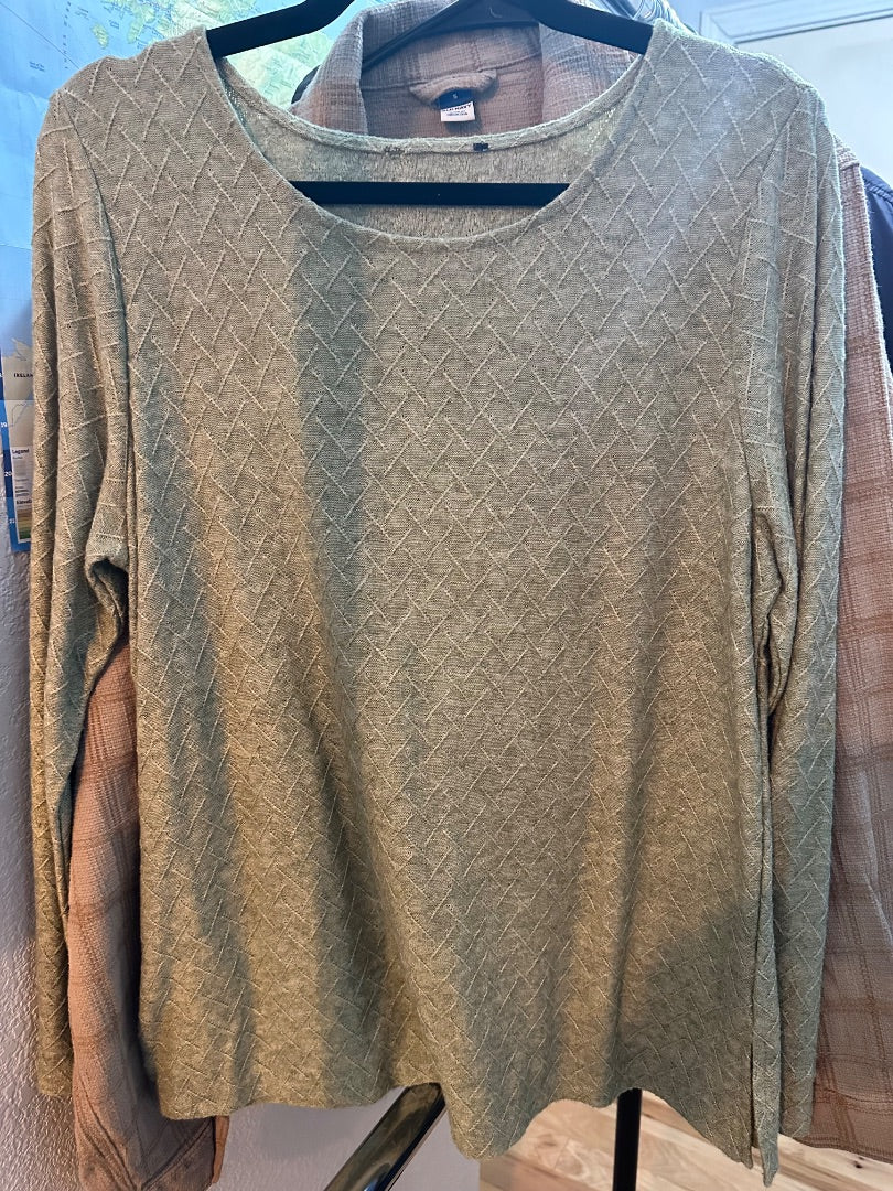 Green Long Sleeve Top