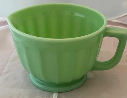 Jadite / Green Mosser Glass Jadite Cake Stand, 6" x 11"