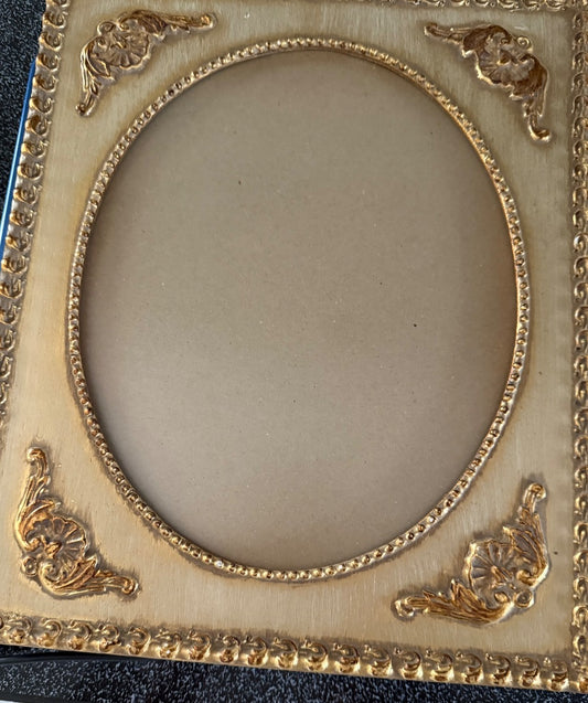 Gold Antique picture Vintage gold frame, 12 1/2 x 10 1/2