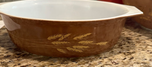 Brown white Pyrex Pyrex Harvest Wheat Casserole, 12 3/4”