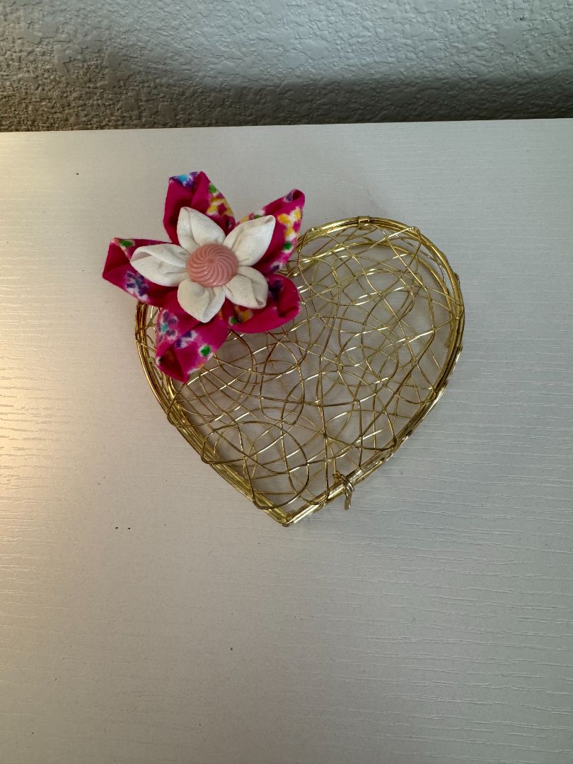 Gold, pink, purple and white  Upcycled Wire Basket, 5"