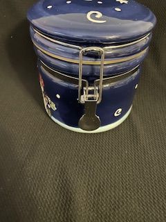 Snowman Bail Cannister