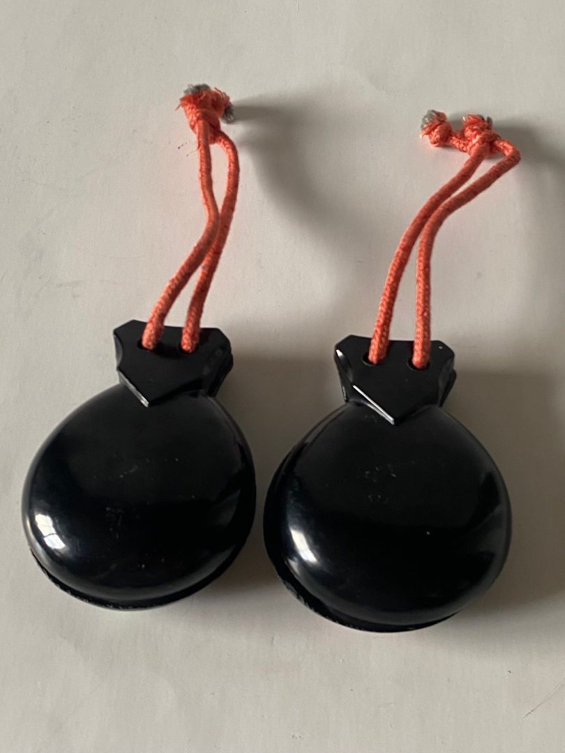 Vtg Wooden Castanets (2pcs)