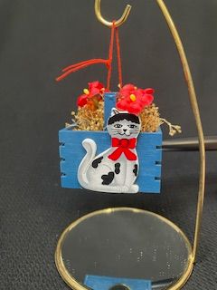 Cat/Flowers Ornament
